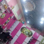 Beauty Parlour in Mursan
